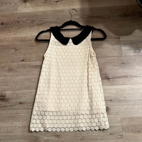 Anthropologie collared lace pattern top size xs - Picture 5 of 5